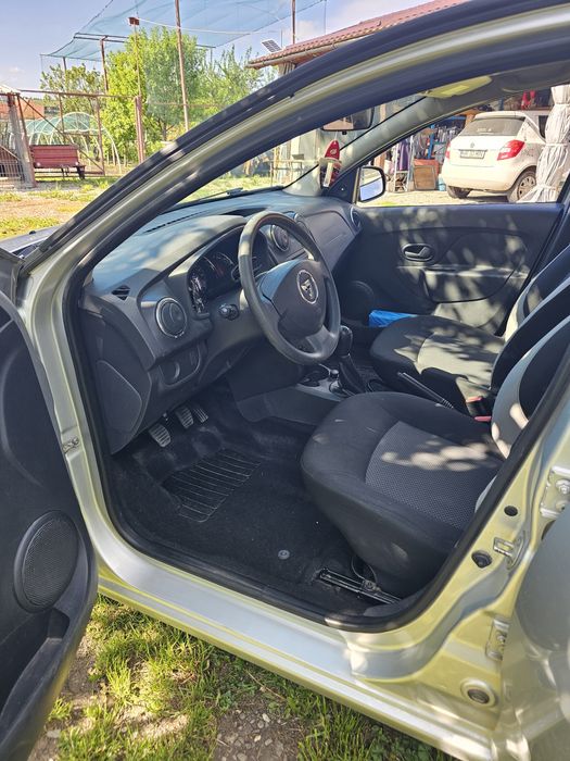 Dacia Logan 1.2 benzină 80.000km