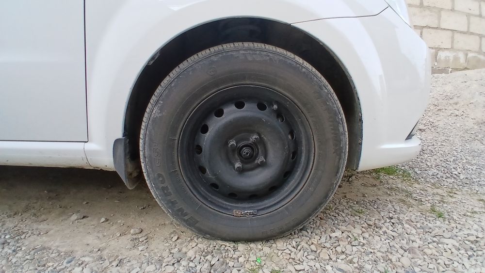 14 yevro diska abmenga nexia 3 da turibdi