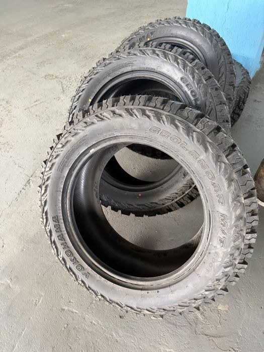 Резина 12.5х33 r 20 шипованное.