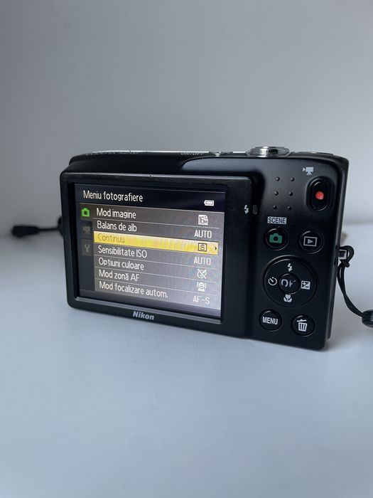 Aparat Foto Digital NIKON COOLPIX S2700 16.0 MP, 8GB, Wide 6X Zoom, HD Movie, Digital Point and Shoot Camera