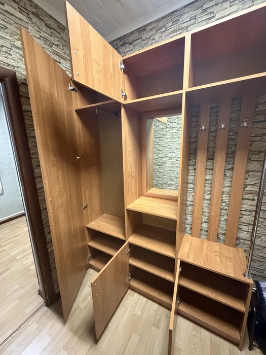 Шкаф в коридор, прихожую,