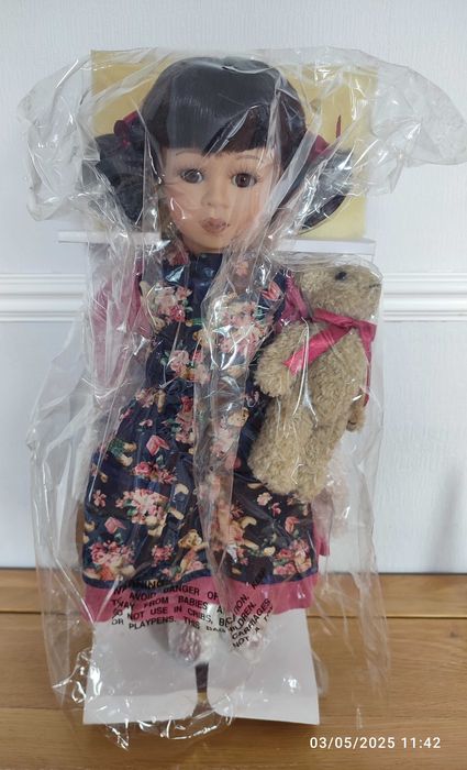 Порцеланова кукла Alberon