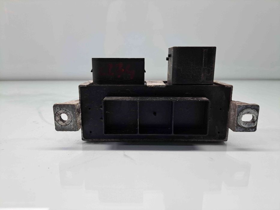 Releu Nissan X-Trail (T32) [Fabr 2013-prezent] 8200558438A