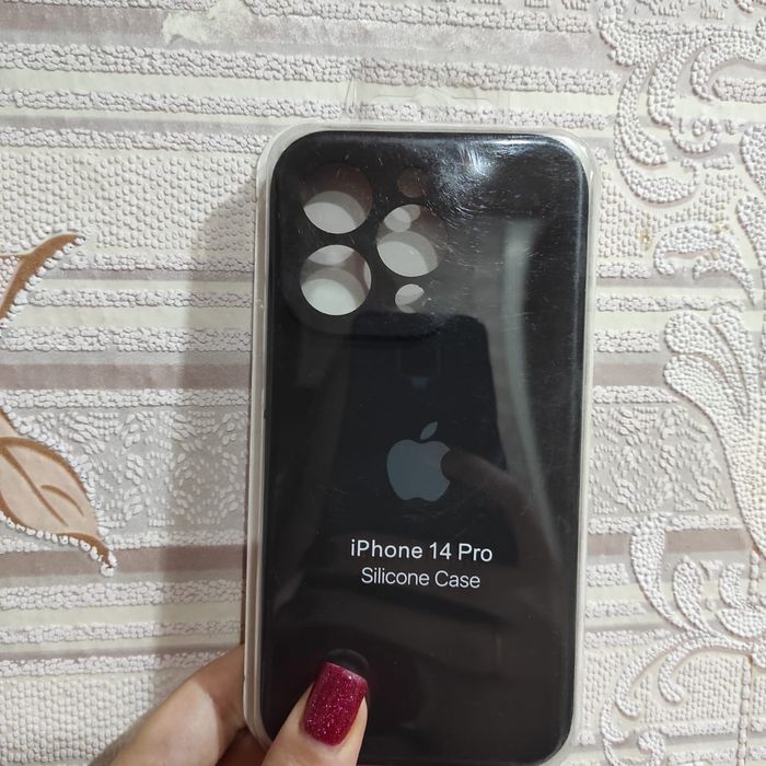 Чехол на iPhone 14pro