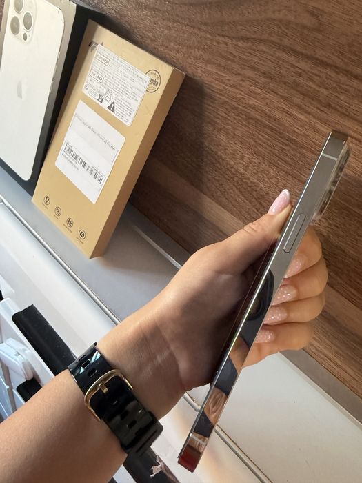 iPhone 13 Pro Max 512GB Бял | Перфектен + Аксесоари