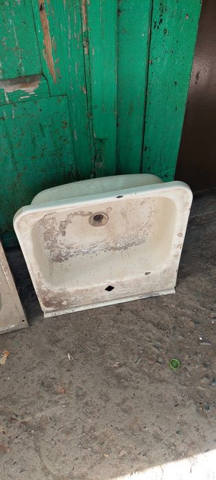 Продам раковину на мойку