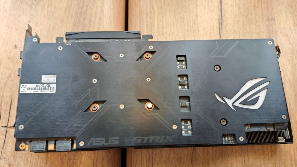 Placa video NVIDIA GEFORCE GTX 1070 de 8Giga Asus ROG Strix