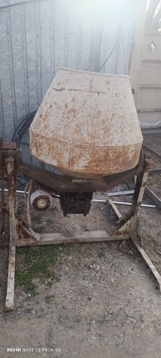 Бетономешалка продам