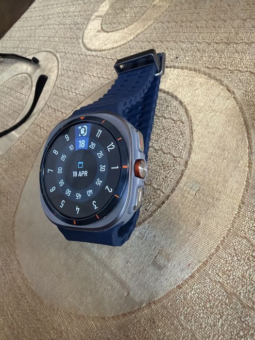Sansung Galaxy Watch Ultra 2025original.)