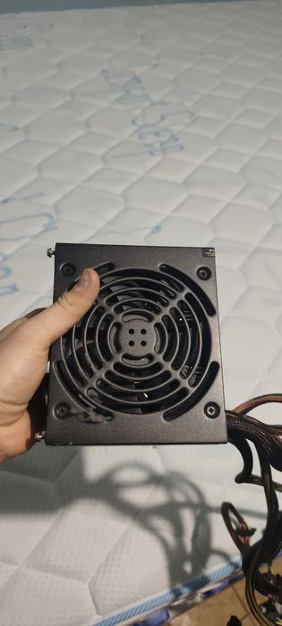 Corsair VS450 захранване