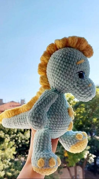 Плетен , плюшен Дино