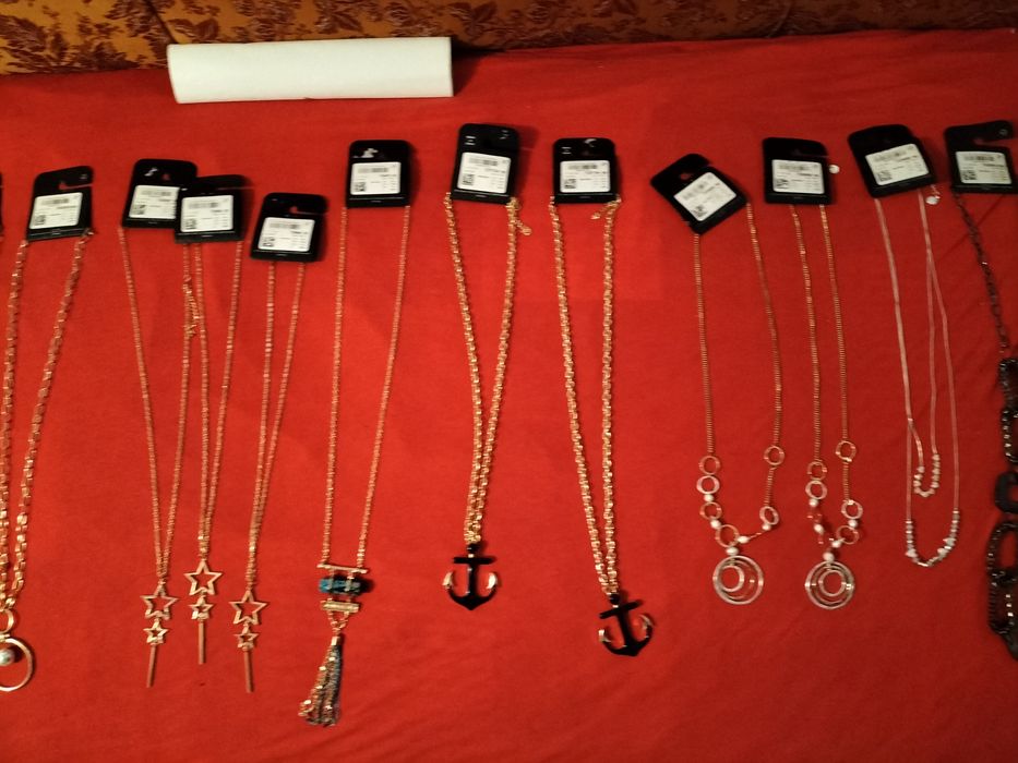 Coliere lanțuri dama