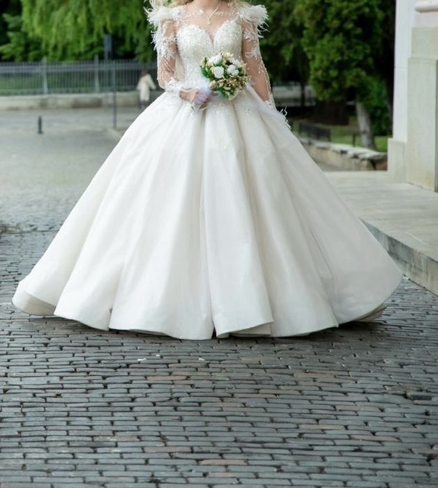Vand Rochie Mireasa ( Marime XS-S)