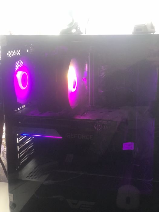 Продам игровой комп с игровым набором