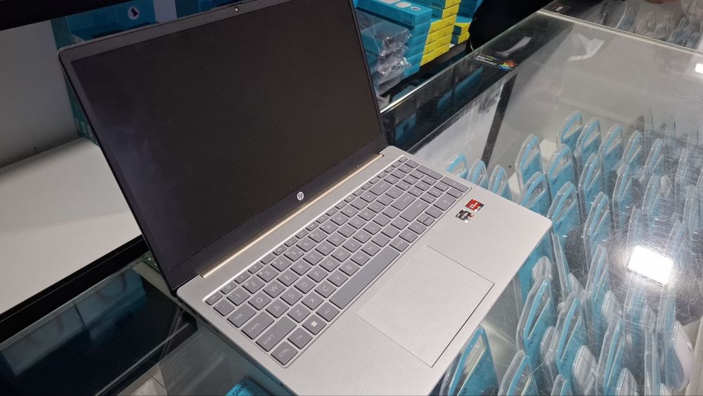 Hp novutbuk zaryadkalari bilan