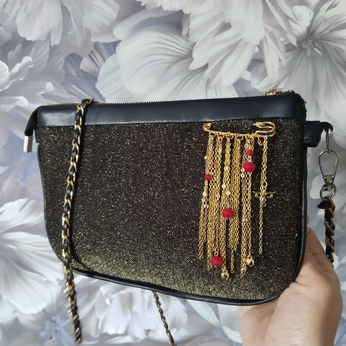 Булавки-украшения в тренде