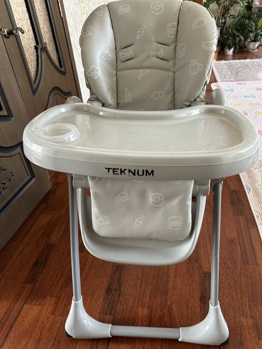 Детский стульчик для кормления