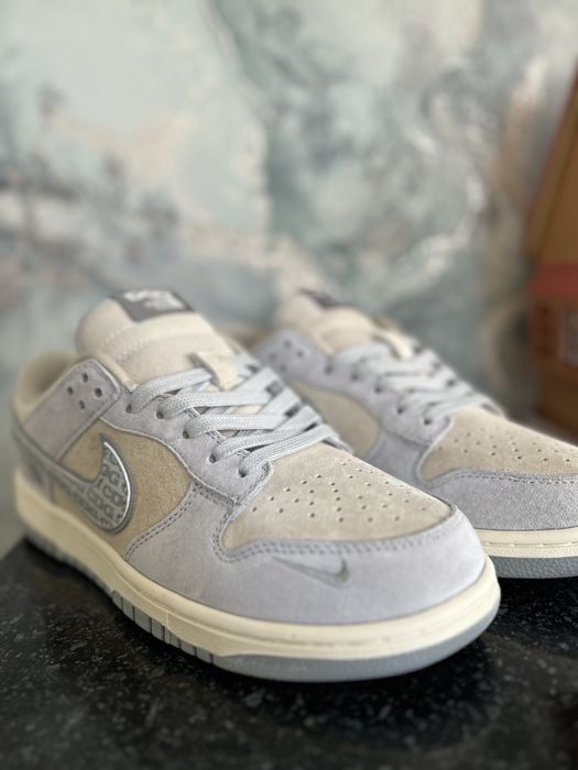 Продам новые кроссовки