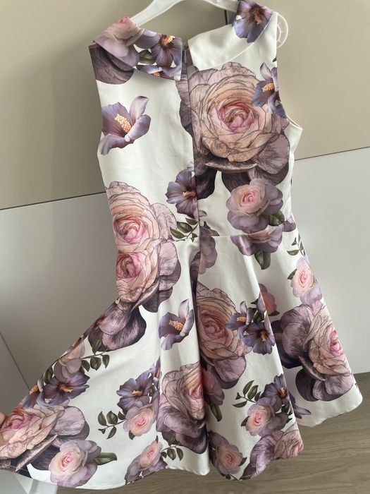 Рокля  на Contrast/128см/ на цветя