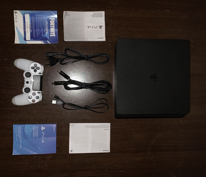 !!PS4 Slim 500GB!!