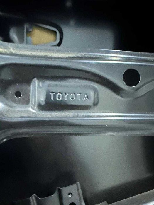 Задние крыло на Prado 150 оригинал