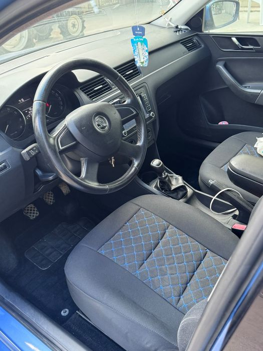 SKODA Rapid 2013 — imagine 5