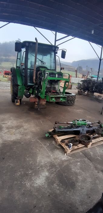 Dezmembram tractor John Deere 5820 — poza 3