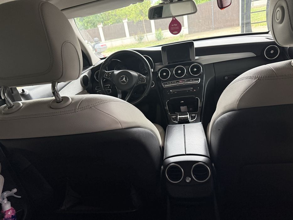 Mercedes-Benz C 180