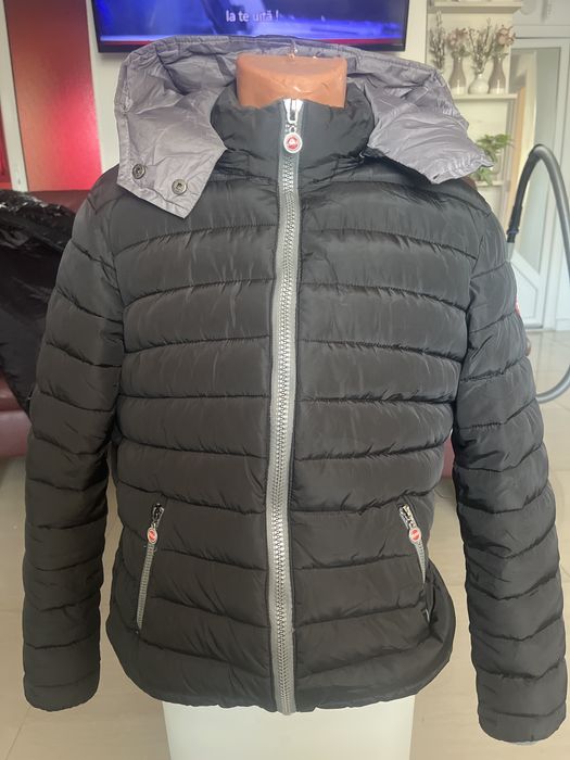 Vand haina COLMAR marimea M -L