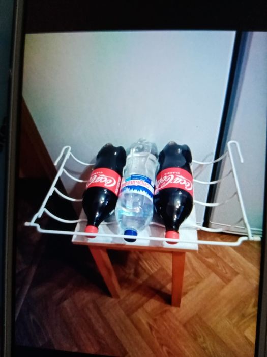 Полки в  холодильник.