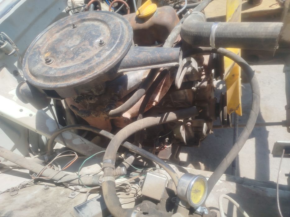 24 10 motor sotiladi