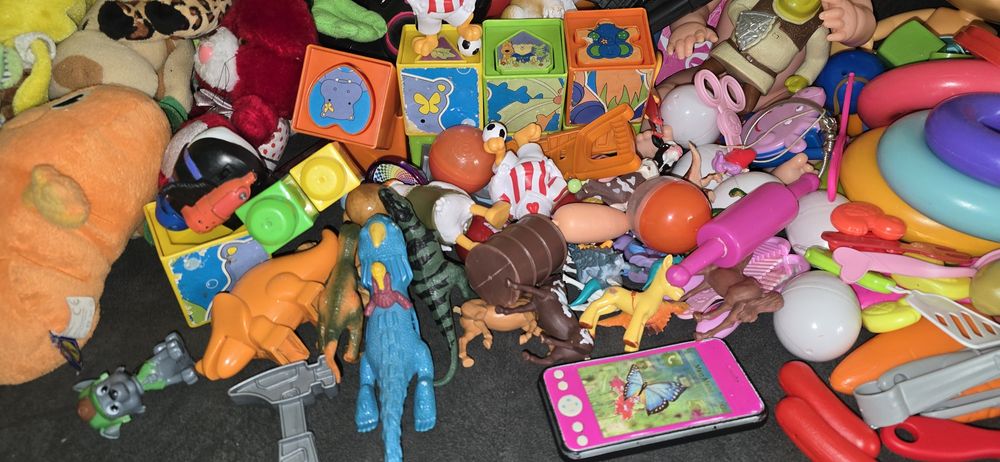 Голям лот детски играчки