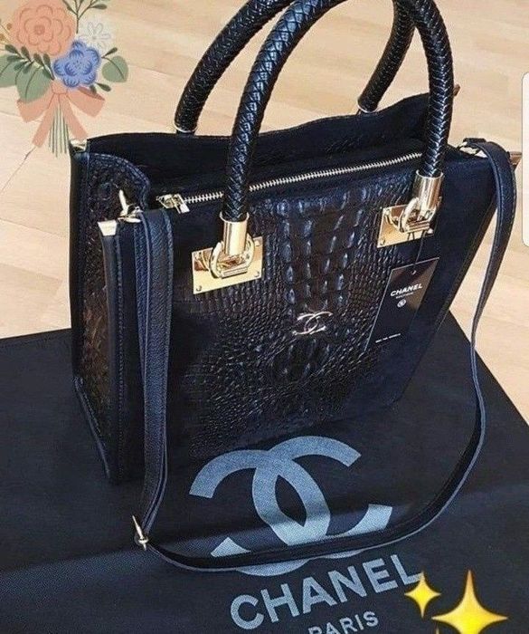 Geanta damă piele naturala 100%,insertii croco,logo metalic auriu, curea detasabila,saculet