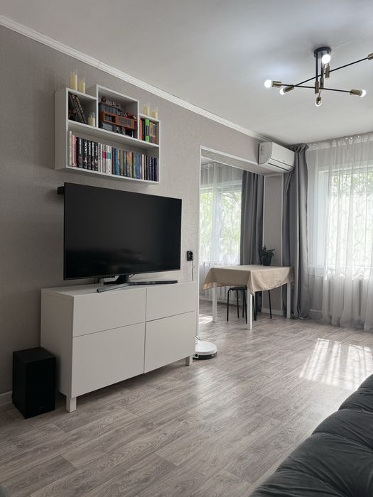 Продам квартиру, 2-ка. Амре Кашаубаев 24