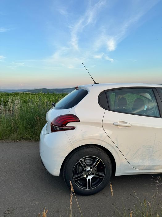 Peugeot 208 1.6 hdi