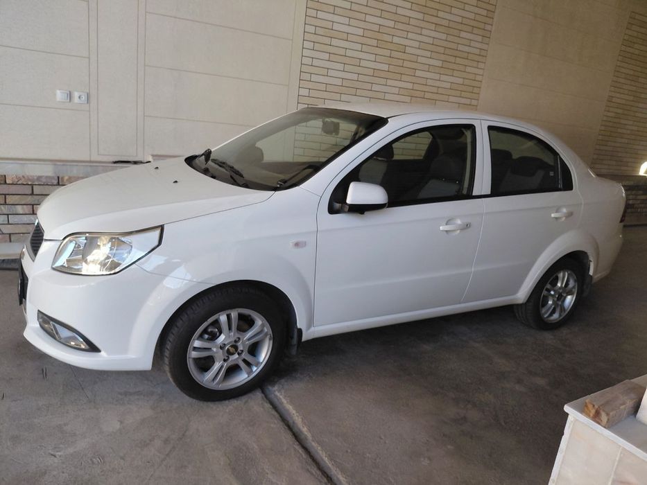 Nexia 3 avtomat  2020  oq rang 24500 km yurgan