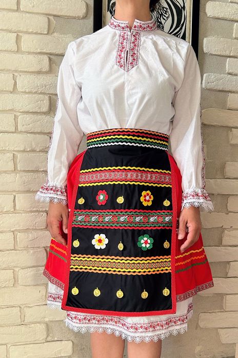 Народна носия-сукман