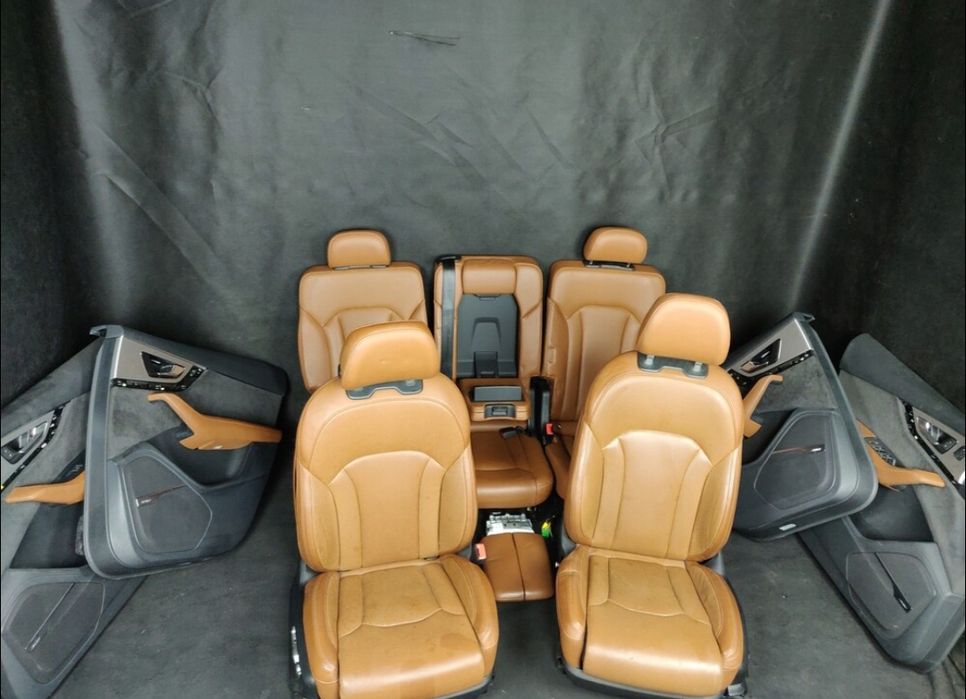 Продам сиденья Audi Q7