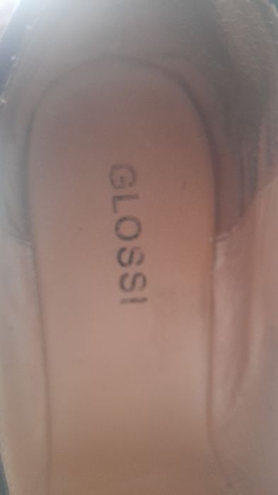 Продам удобные туфли .удобные