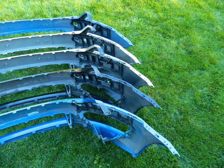 Bara fata Skoda Octavia 3 facelift model 2017-2020 cod 5E0807221N