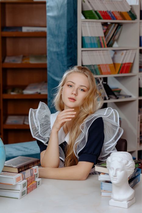 Модель для фотоссессии и видео рилс