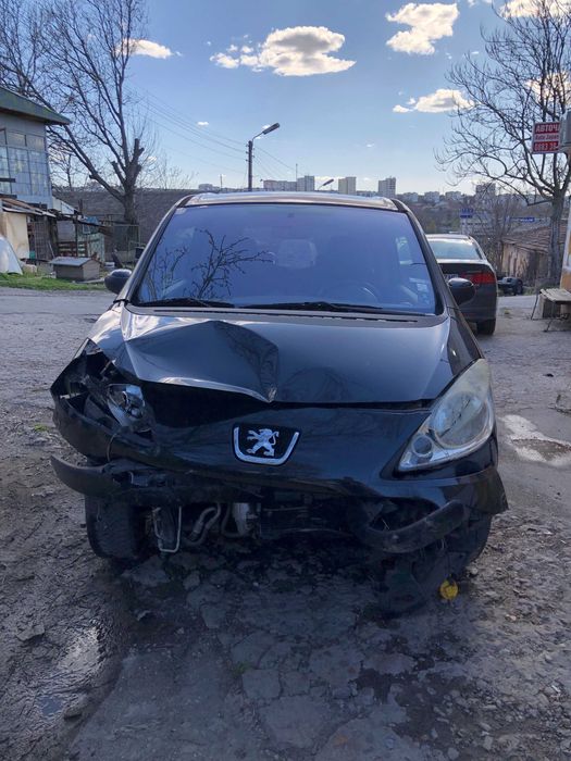 На части Peugeot 1007 1.4i Бензин 2006g KFV 54KW 73КС