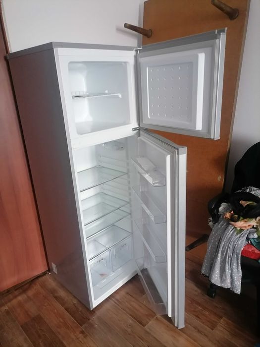 Электроника/Техника для кухни холодильник