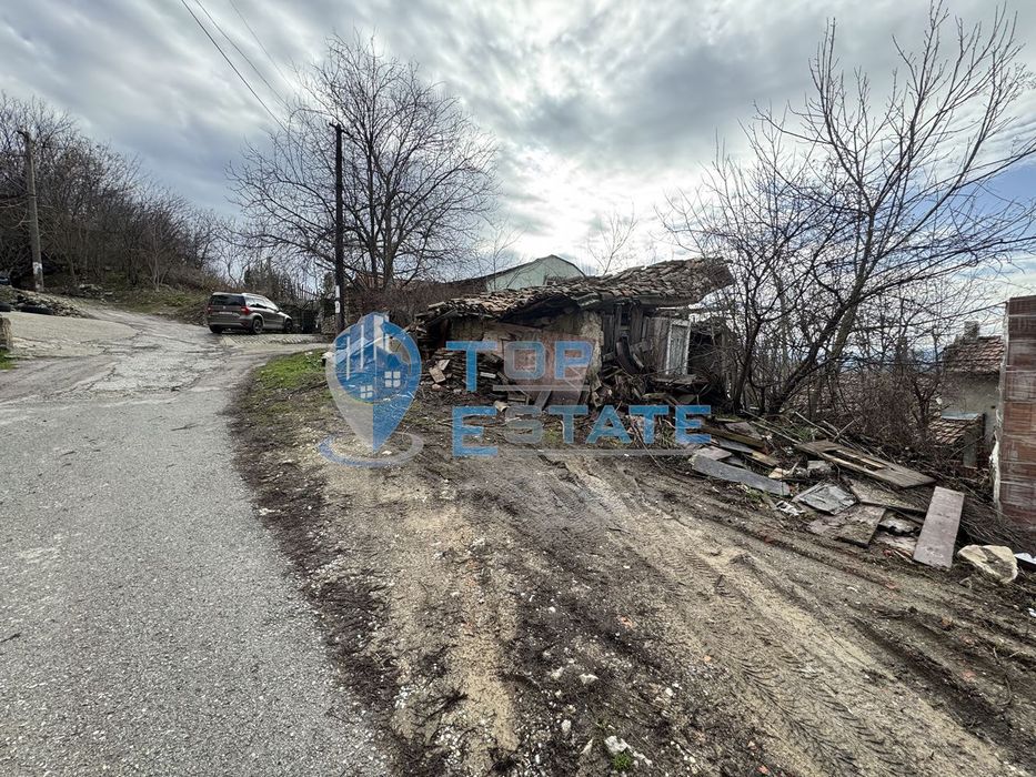 Парцел подходящ за строителство в квартал Варуша, град Велико Търново