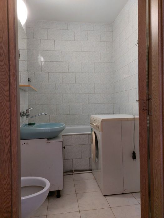 Persoana fizica inchiriez ap 1 cam pacurari