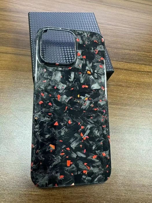 Карбоновые чехлы / iPhone/ Android