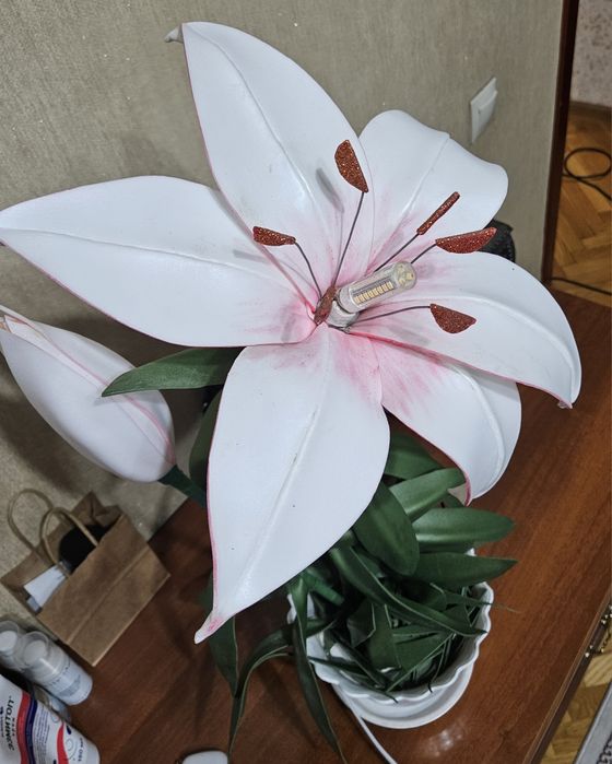 Продам светильник -Цветок