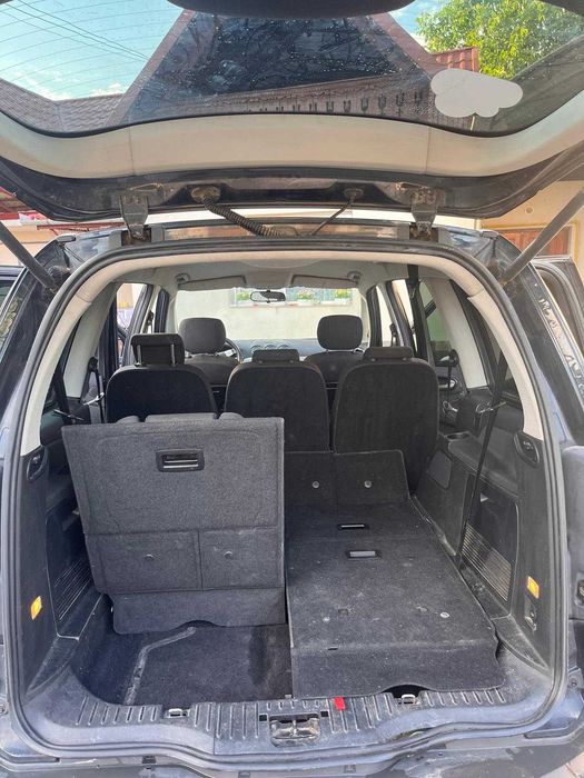 Vând Ford Galaxy 7 locuri 2008