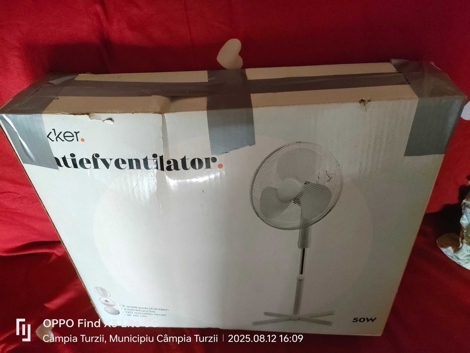 Ventilator cu trei viteze și temporizator până la 3 ore