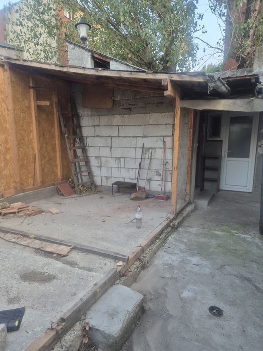 Casa demolabila cu teren